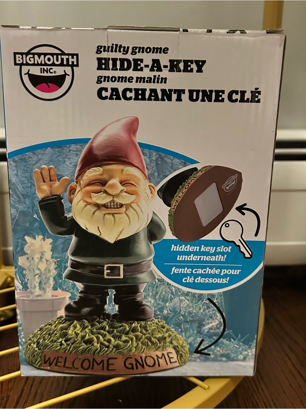 BigMouth Inc. Guilty Gnome Hide-A-Key - Red Hat, Green Base